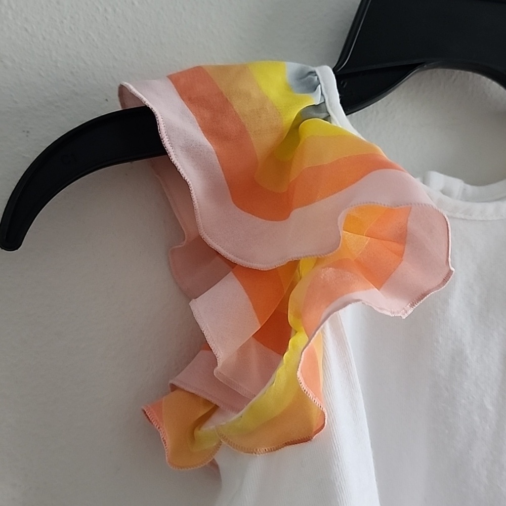Chloé Paris Baby Girl's Designer White T-Shirt with Vibrant Ruffle Sleeves Sz 6M - Picture 7 of 14